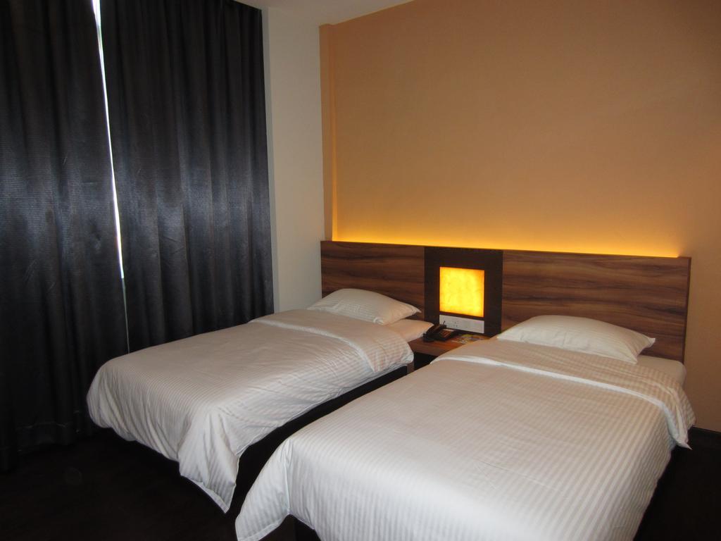 Waterfront Boutique Hotel Port Dickson Room photo