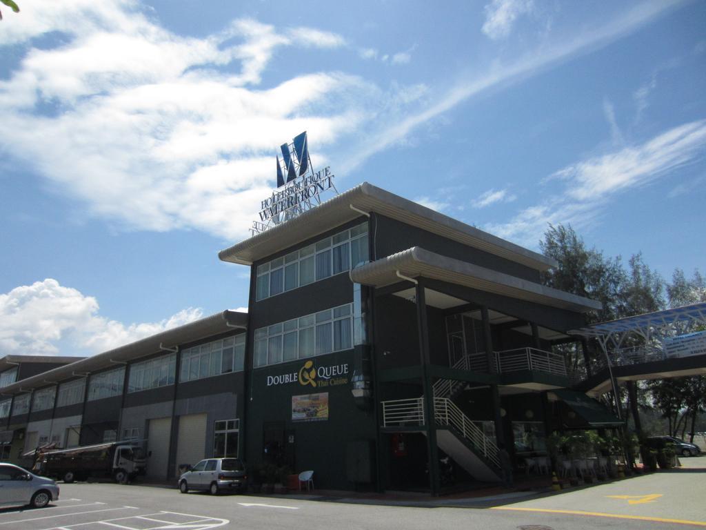 Waterfront Boutique Hotel Port Dickson Exterior photo