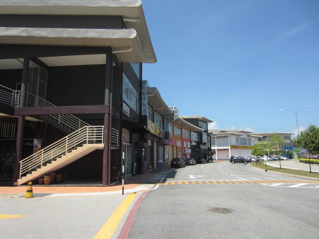 Waterfront Boutique Hotel Port Dickson Exterior photo